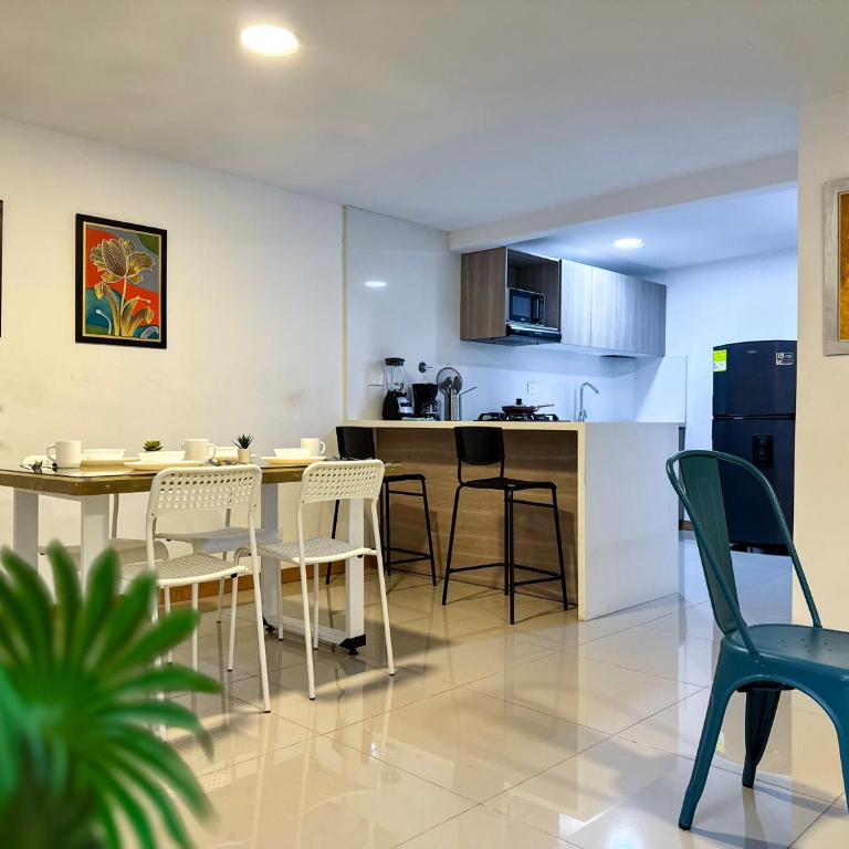 Apartamento la Sexta - Three-Bedroom Apartment - 10