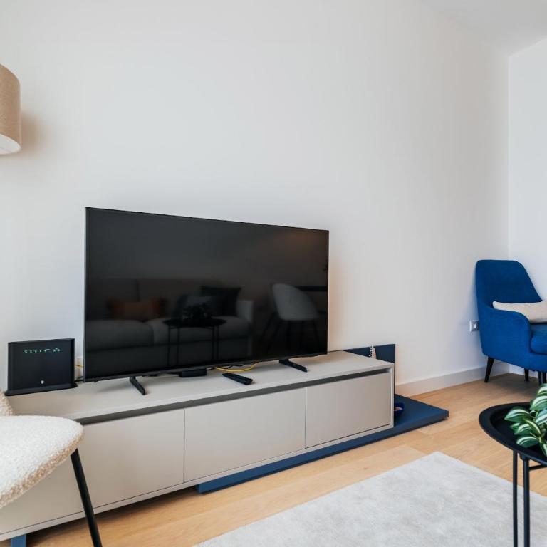 Twin Towers By In Property - Apartman sa Pogledom na Vrt - 6