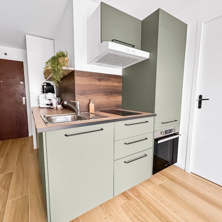 T2, moderne, balcon avec vue mer et parking privé - Apartment mit 1 Schlafzimmer - 13