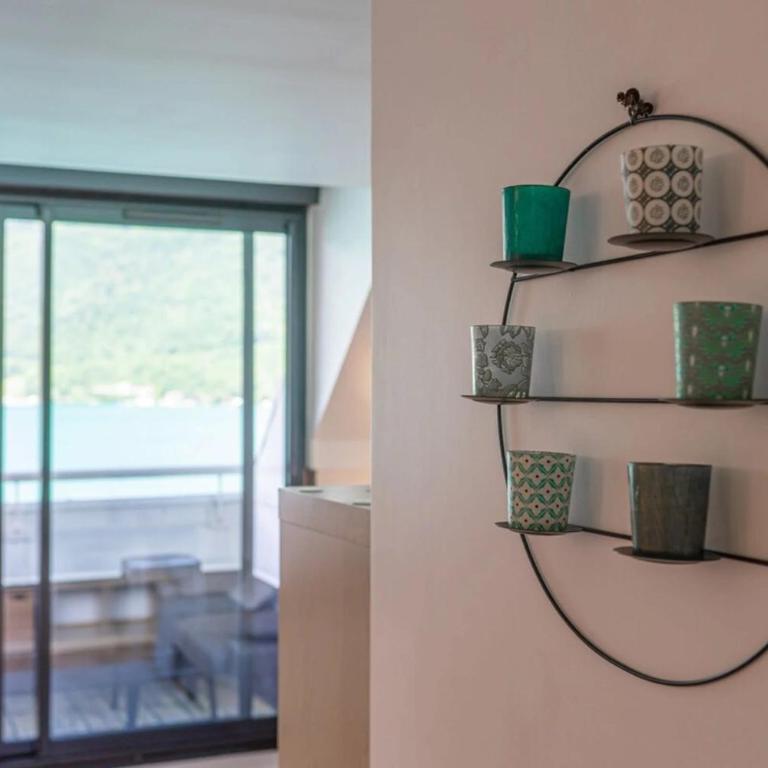 Balcon sur le lac charmant T3 avec vue spectaculaire - Appartement - 4