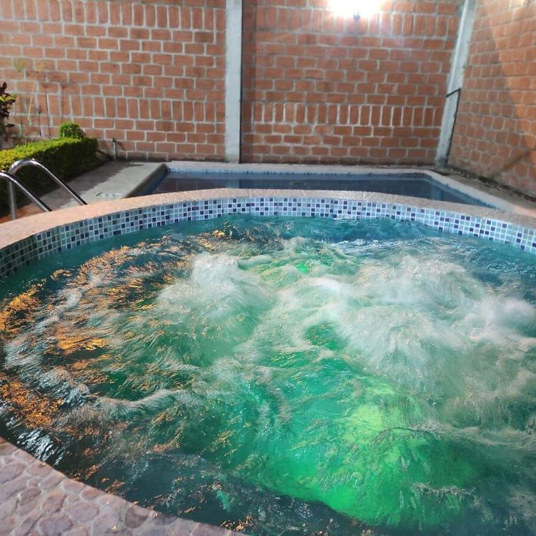 Casa vacacional privada con piscina y jacuzzi - Casa de 3 dormitorios - 19