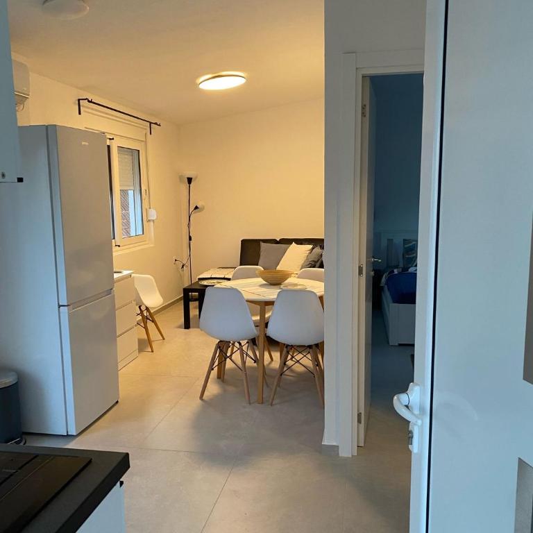 Casa Alloro - One-Bedroom Apartment - 2