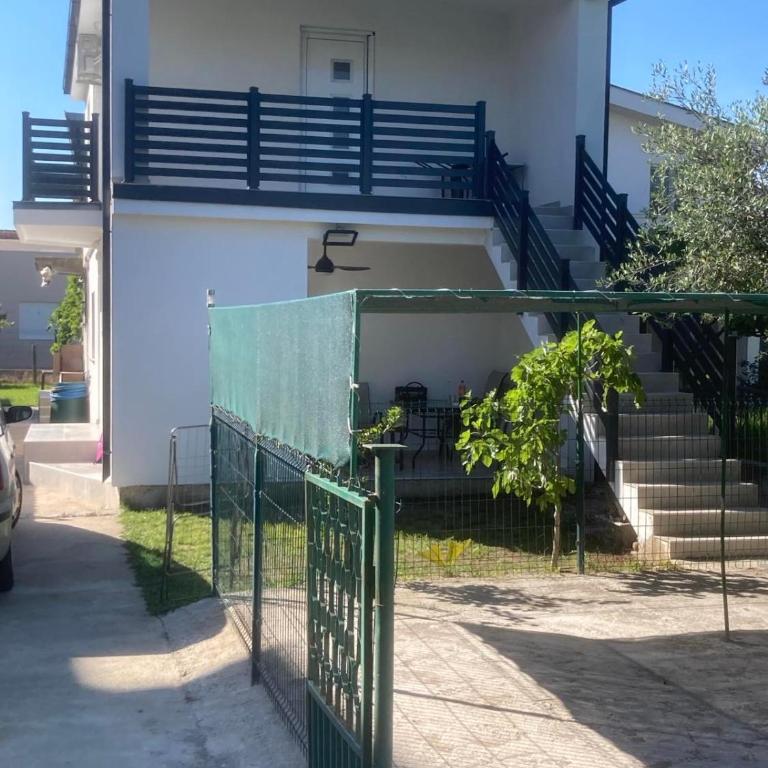 Casa Alloro - One-Bedroom Apartment - 12
