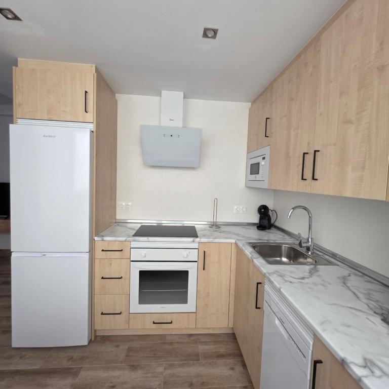 COLON NERJA Centro - Apartamento de 2 dormitorios - 7