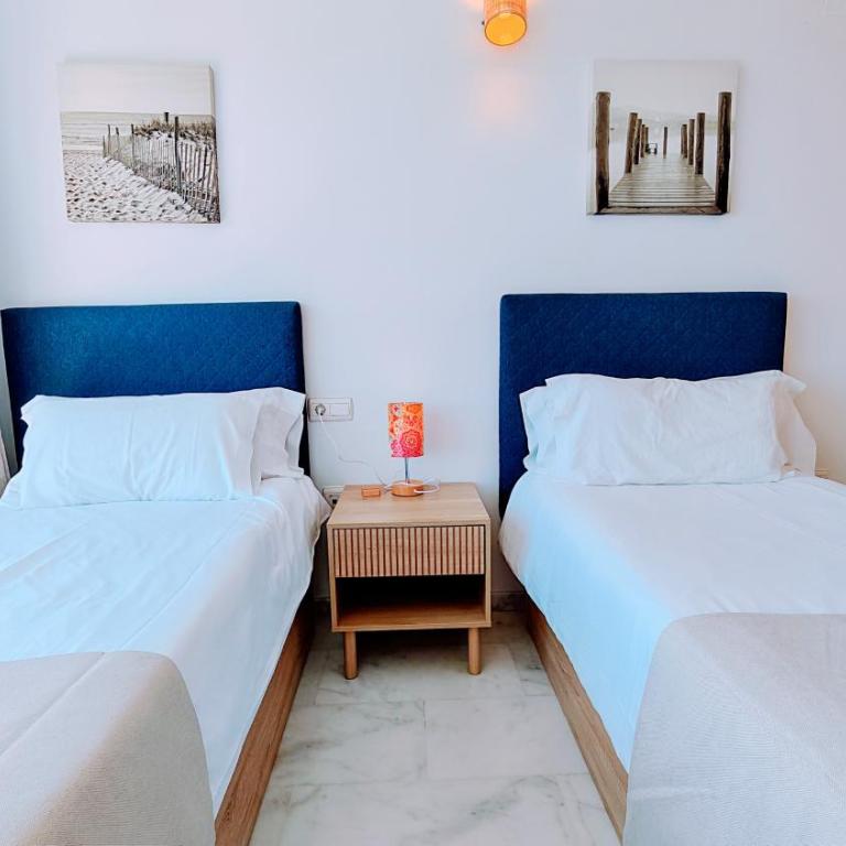 Sky High apartment on the 38th floor - Sea views - Two-Bedroom Apartment - 35