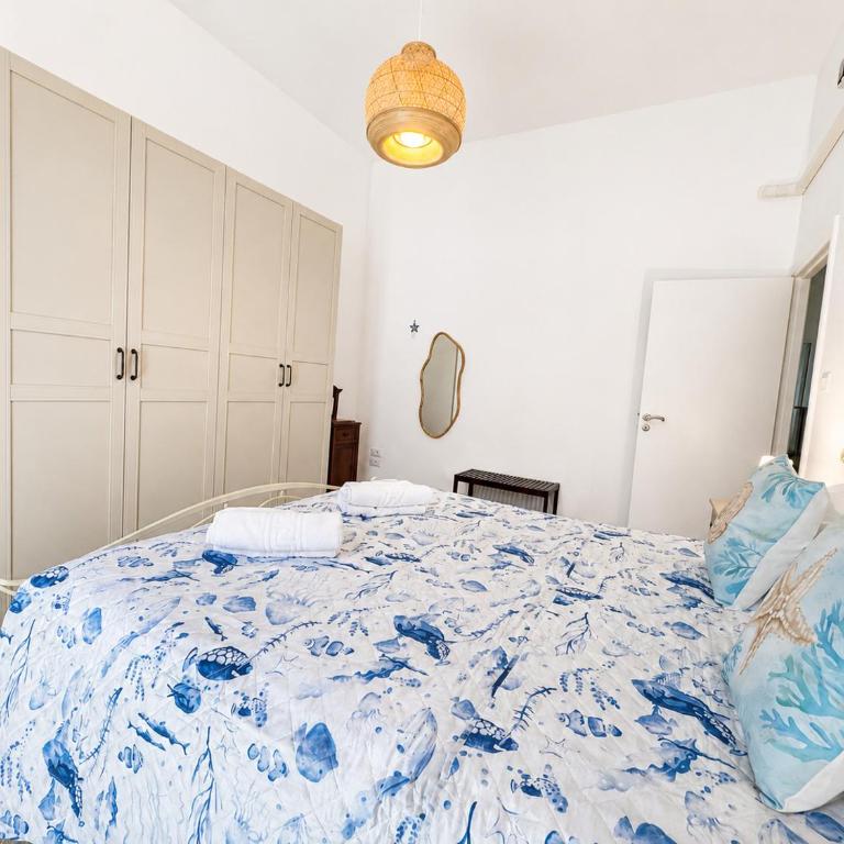 In centro sul mare - 2 camere e balcone - 5 posti letto - Two-Bedroom Apartment - 7