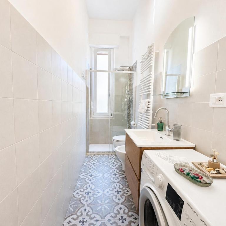 In centro sul mare - 2 camere e balcone - 5 posti letto - Two-Bedroom Apartment - 18