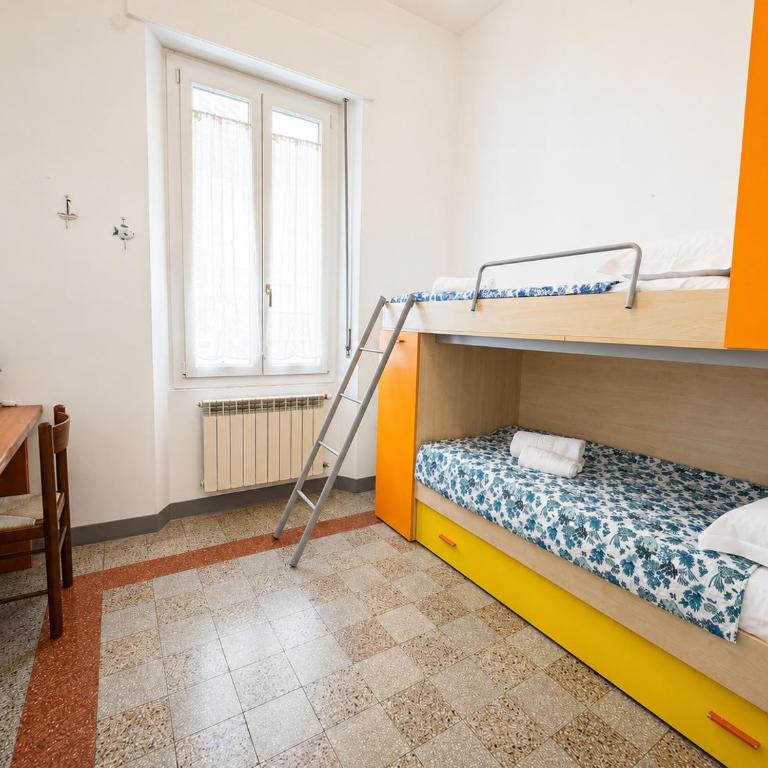 In centro sul mare - 2 camere e balcone - 5 posti letto - Two-Bedroom Apartment - 24