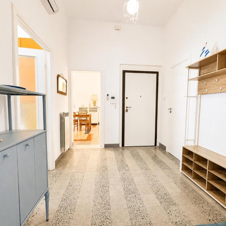 In centro sul mare - 2 camere e balcone - 5 posti letto - Two-Bedroom Apartment - 28