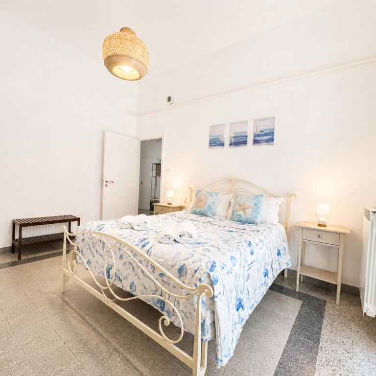 In centro sul mare - 2 camere e balcone - 5 posti letto - Two-Bedroom Apartment - 29
