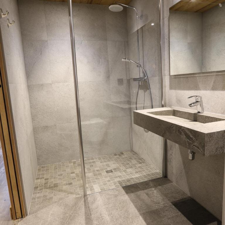 Chalet La Cascade - Appartement le Biwak pour 15 personnes - Châtel Réservation - Appartement - 19