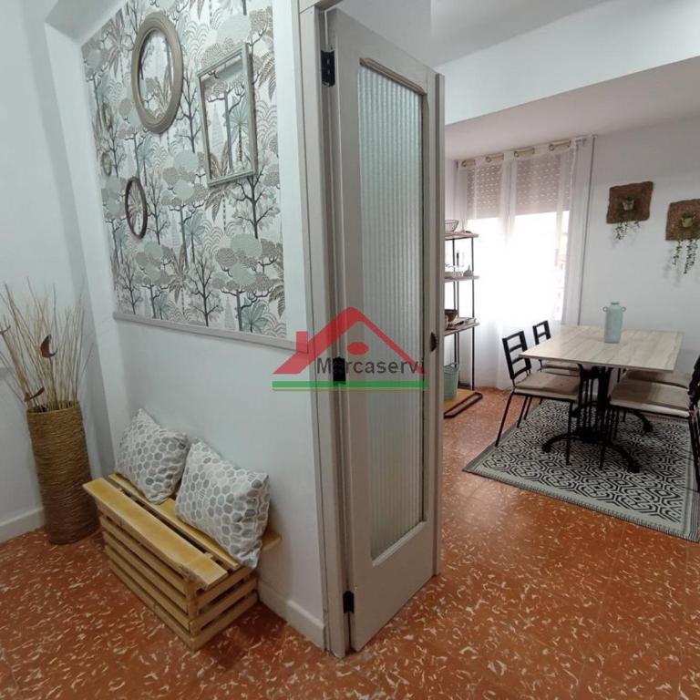 Almas Redo - One-Bedroom Apartment - 2