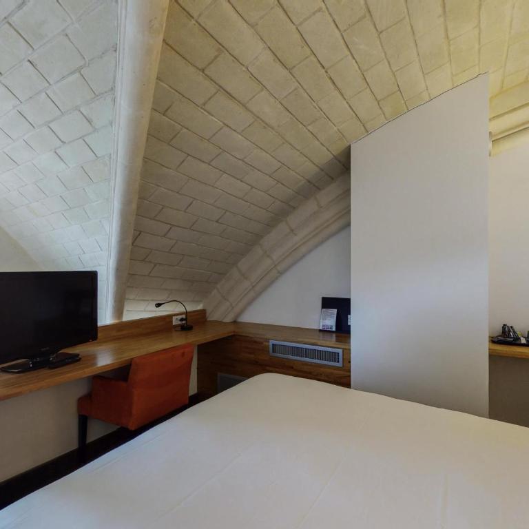Mercure Poitiers Centre - Chambre 1 Lit Double Supérieure - 1