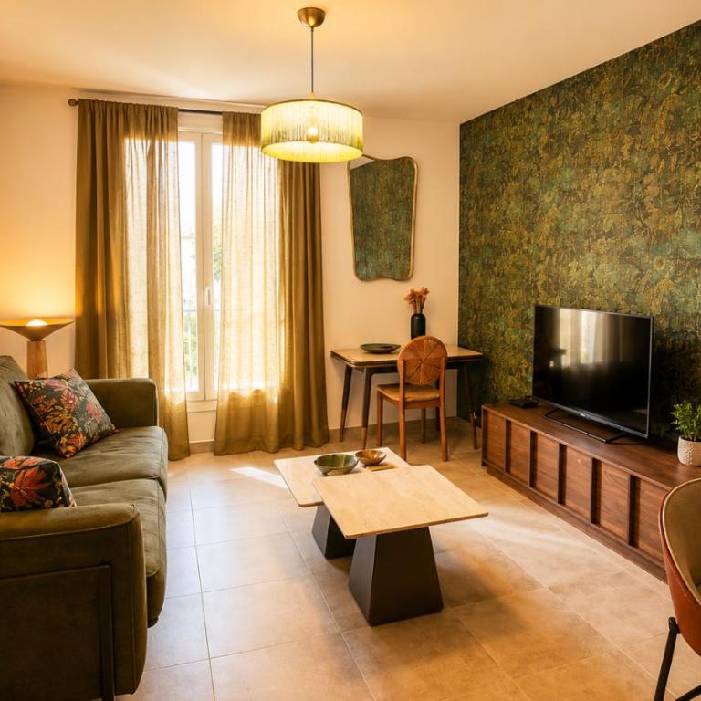 Superbe Appartement - Centre Calvi - Parking privé - Appartement 1 Chambre - 21