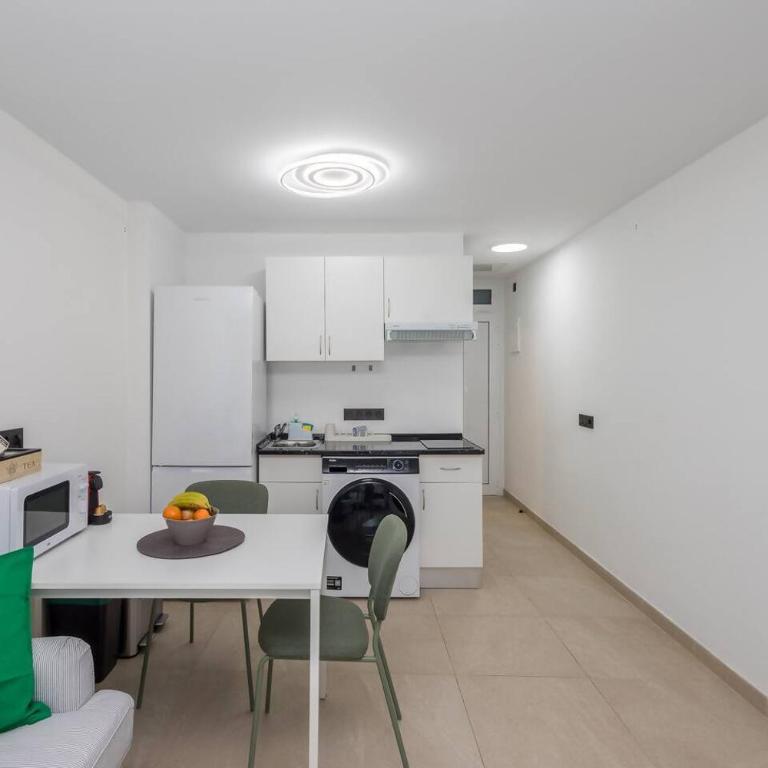 SG Beach City Studio - One-Bedroom Apartment - 9