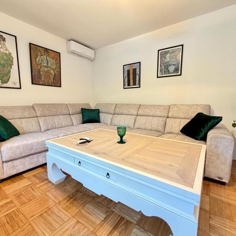 Bravo Apartment - with Garage Parking - One-Bedroom Apartment - 17