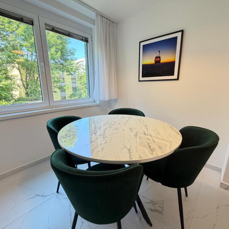 Bravo Apartment - with Garage Parking - One-Bedroom Apartment - 4