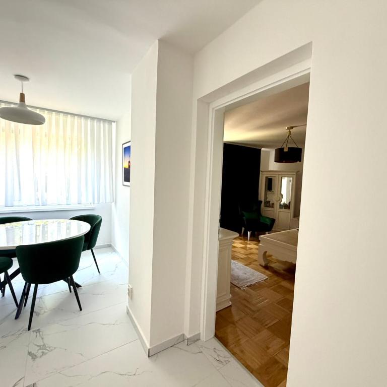 Bravo Apartment - with Garage Parking - One-Bedroom Apartment - 20