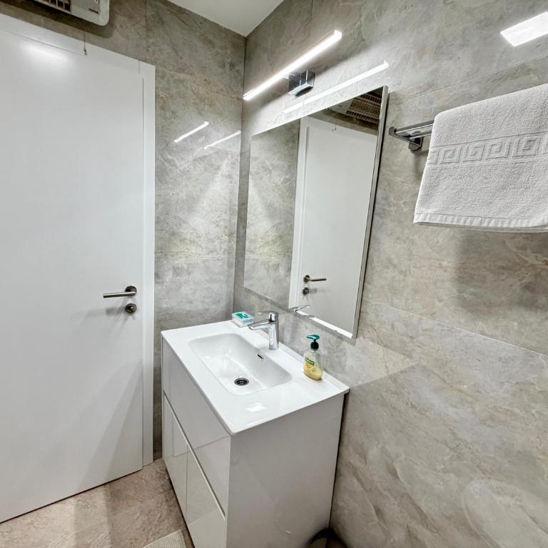 Bravo Apartment - with Garage Parking - One-Bedroom Apartment - 12