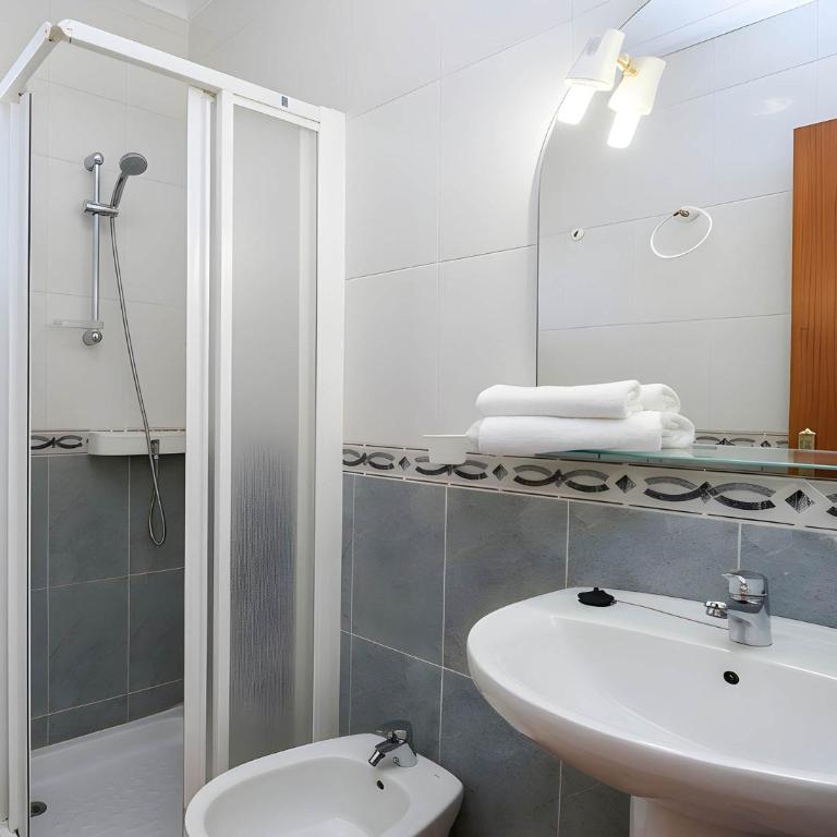 Chalet con piscina privada y zona de barbacoa cerca del pueblo - Casa Vacanze - 26
