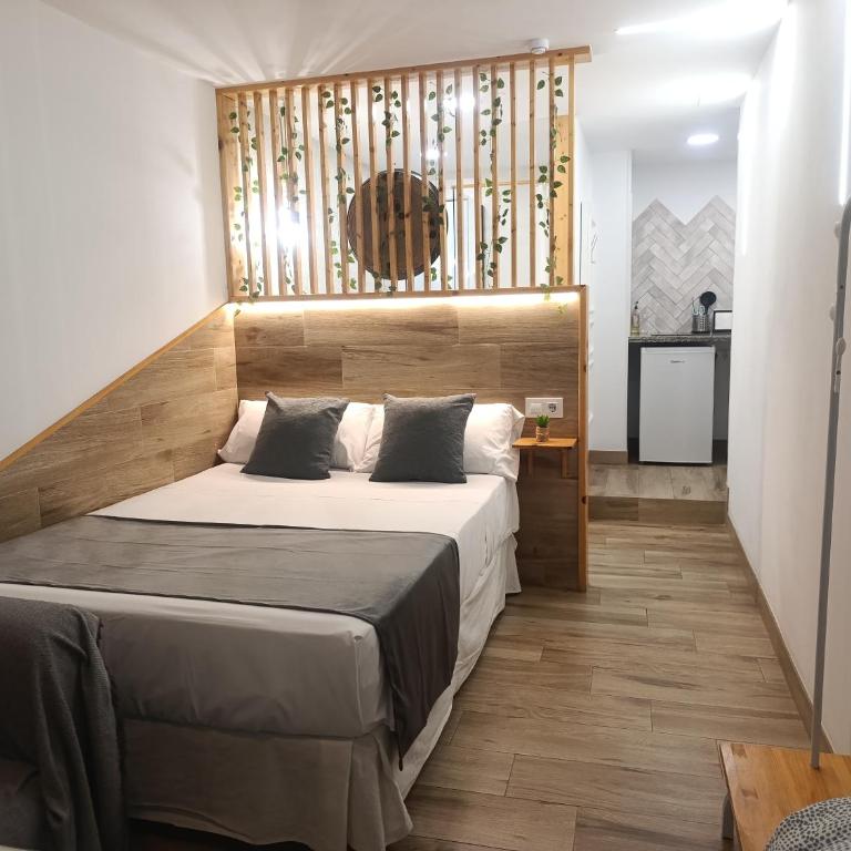 "Estudio con balcón" A 9 min en metro del centro de Sevilla - Apartamento de 1 dormitorio - 5