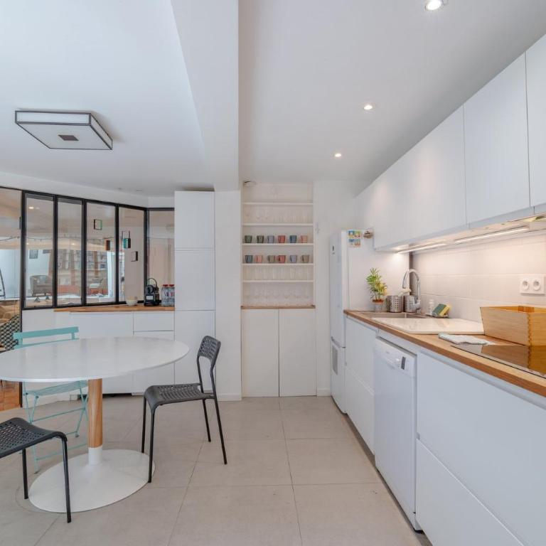 Unique 4BR Architect House with Private Terrace - Maison de Vacances - 28