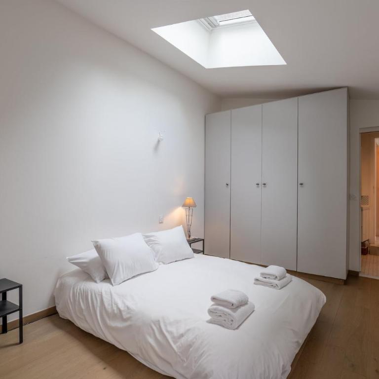 Unique 4BR Architect House with Private Terrace - Maison de Vacances - 24
