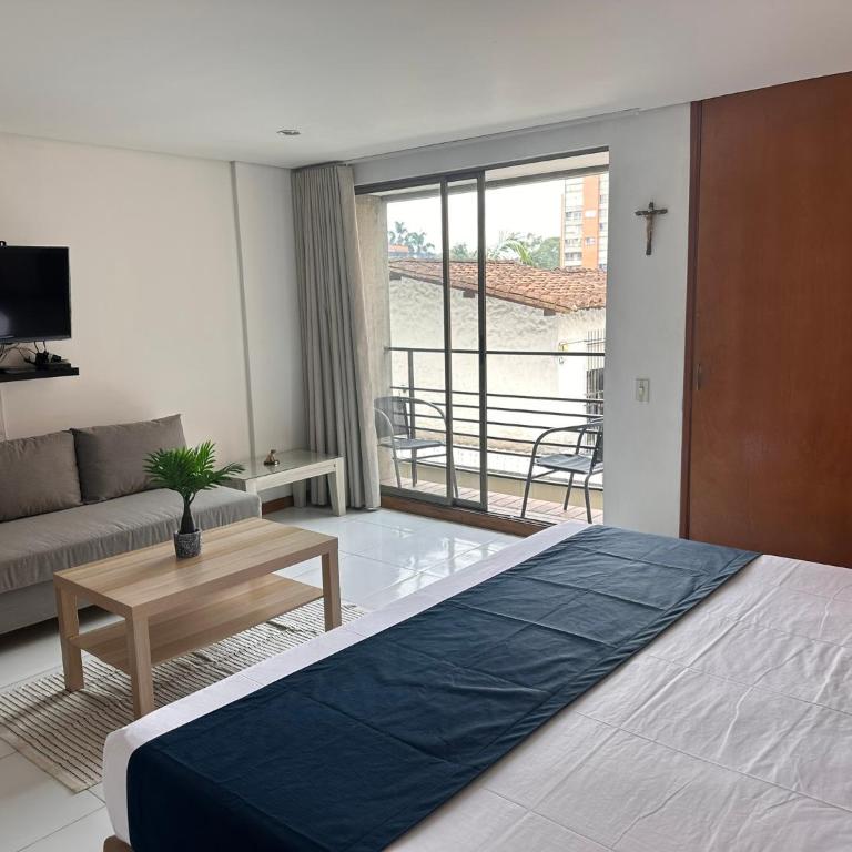 Amoblados Medellin Poblado Patio Bonito - Apartamento Estudio con balcón - 7