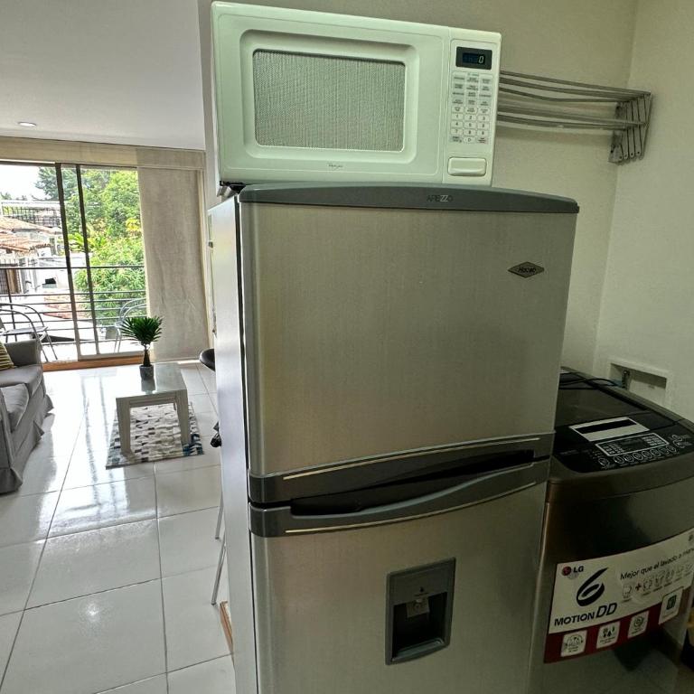 Amoblados Medellin Poblado Patio Bonito - Apartamento Estudio con balcón - 12