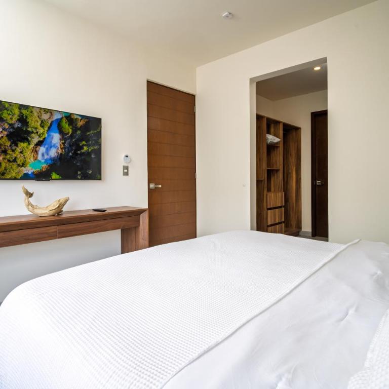 Moderno con diseño de autor en Areka Tower - Two-Bedroom Apartment with Balcony - 2