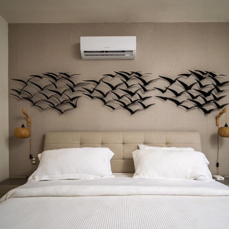 Moderno con diseño de autor en Areka Tower - Two-Bedroom Apartment with Balcony - 6