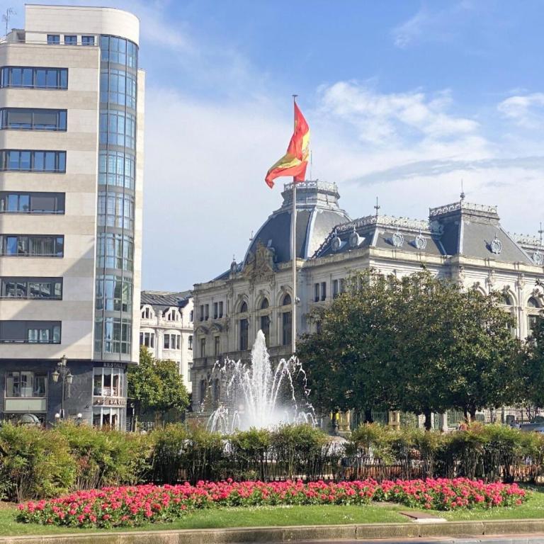 Oviedo desde el corazón de la ciudad VUT-6684-AS - Appartement 3 Chambres - 43