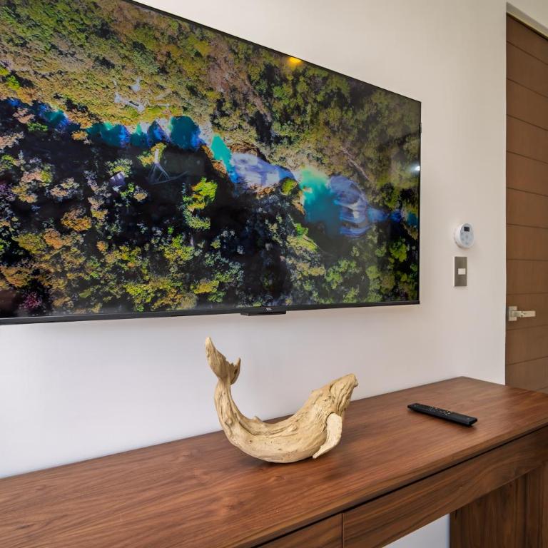 Moderno con diseño de autor en Areka Tower - Two-Bedroom Apartment with Balcony - 3