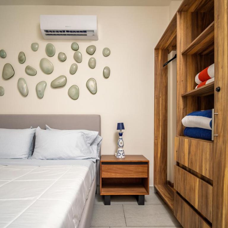 Moderno con diseño de autor en Areka Tower - Two-Bedroom Apartment with Balcony - 17