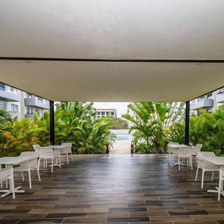 Moderno con diseño de autor en Areka Tower - Two-Bedroom Apartment with Balcony - 33