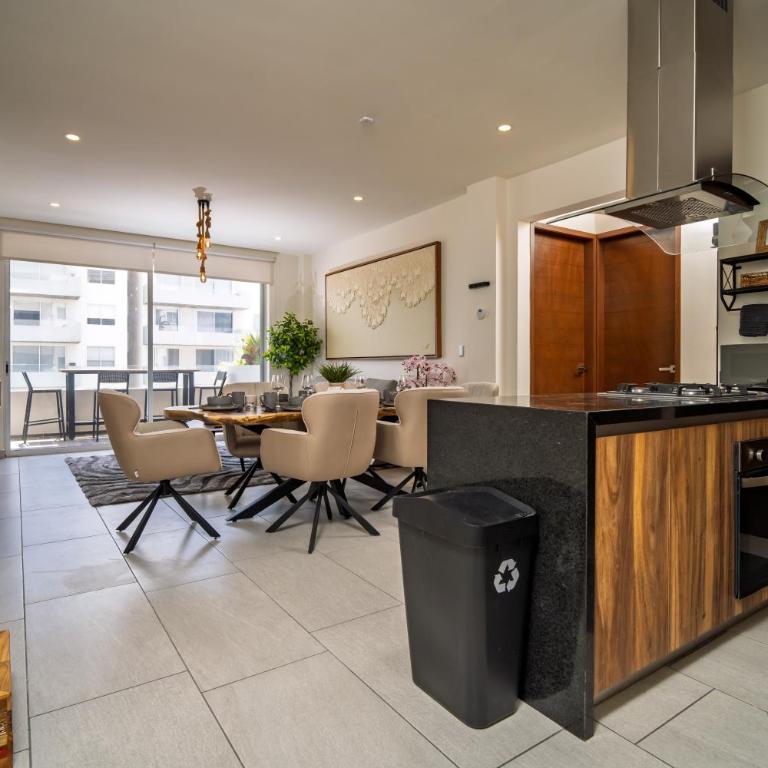 Moderno con diseño de autor en Areka Tower - Two-Bedroom Apartment with Balcony - 43