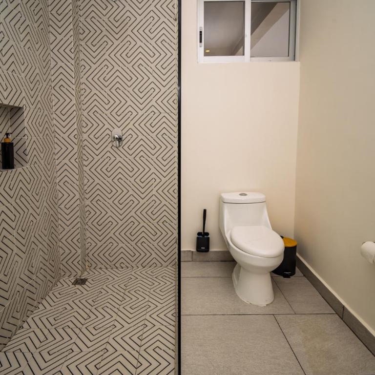 Moderno con diseño de autor en Areka Tower - Two-Bedroom Apartment with Balcony - 49