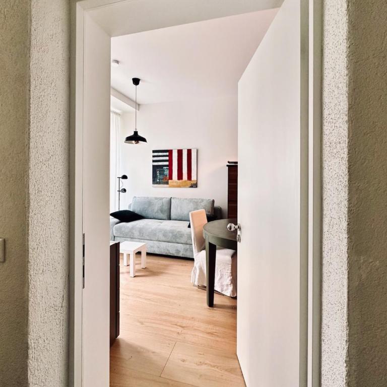 Moderne Wohnung in top Lage - One-Bedroom Apartment - 32