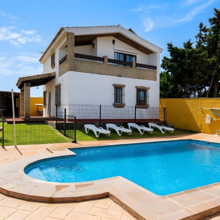 Chalet con piscina y jardin privado No aceptamos grupos de jovenes - Casa Vacanze - 1
