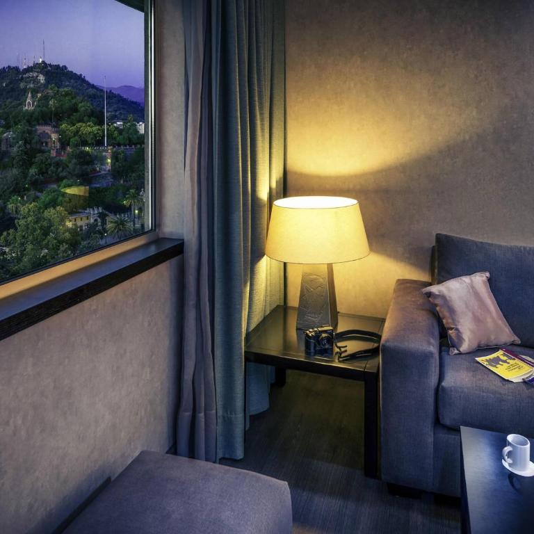 Mercure Santiago Centro - Suite Junior con 1 cama grande y sofá cama - 1