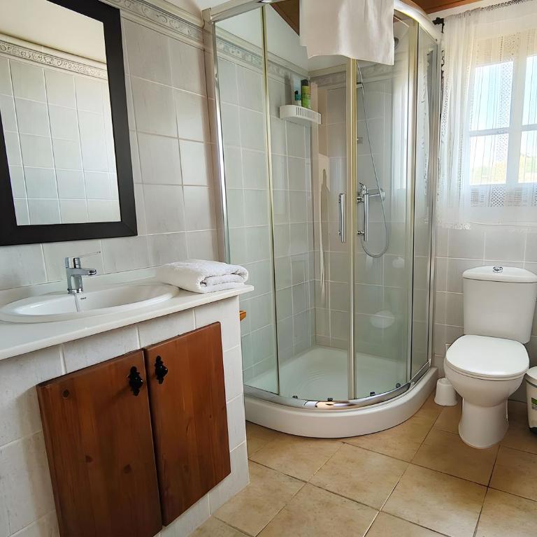 Chalet con piscina y jardin privado No aceptamos grupos de jovenes - Casa Vacanze - 15