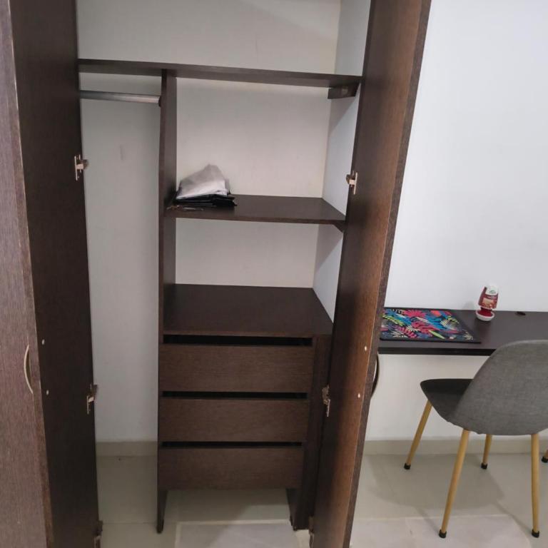 Apartaestudio cómodo y centrico - Apartamento de 1 dormitorio - 2