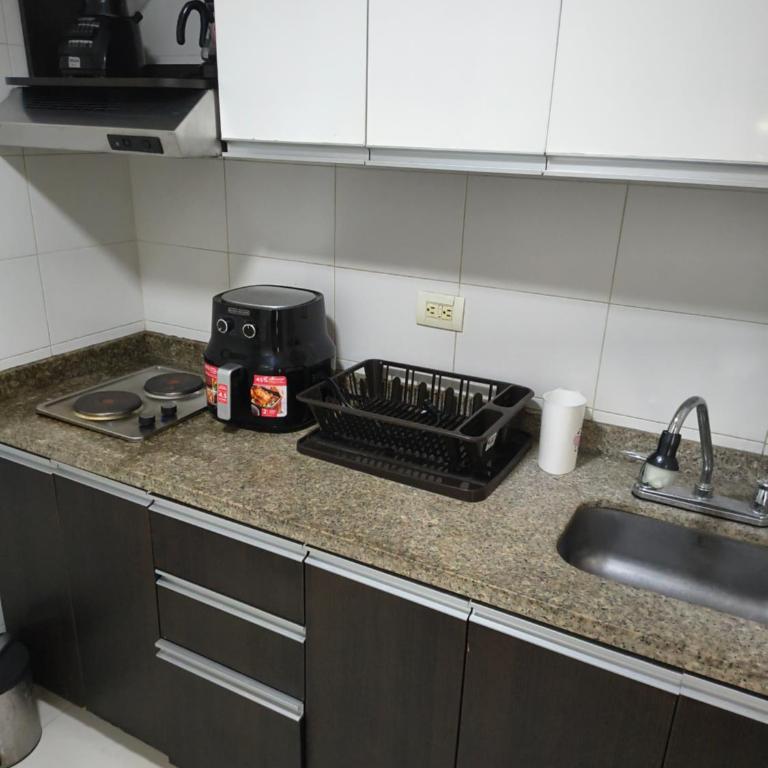 Apartaestudio cómodo y centrico - Apartamento de 1 dormitorio - 14