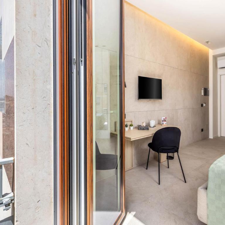 Grafea - Luxury stay in Catania - Deluxe Double Room with Balcony - 4