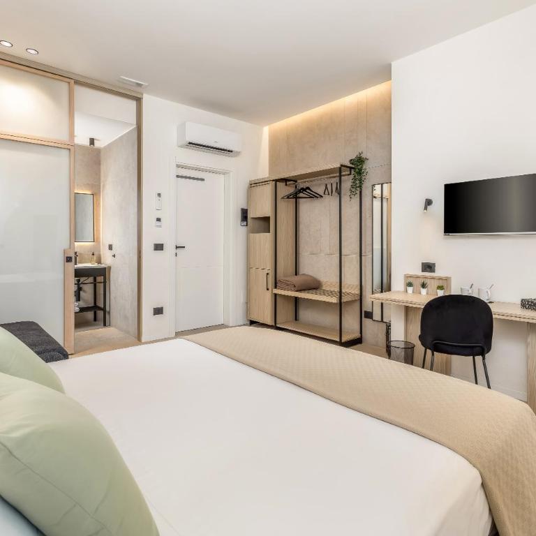 Grafea - Luxury stay in Catania - Deluxe Double Room with Extra Bed - 1