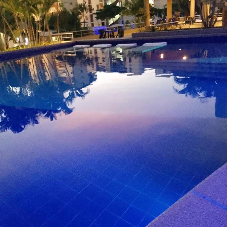 Tonsupa Playa Almendro - Three-Bedroom Apartment - Oceanfront - 10