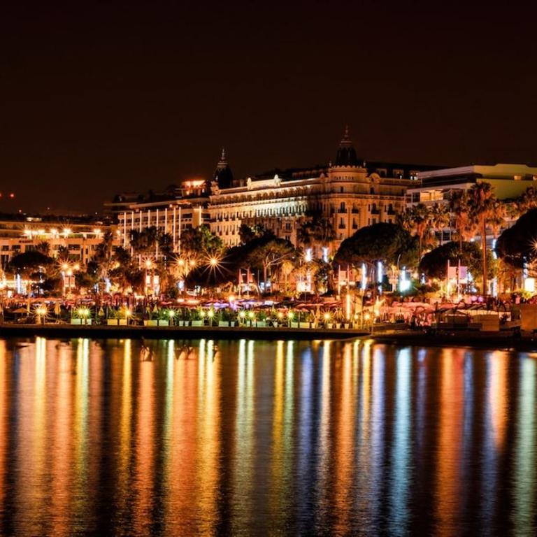 Villa Jaliel I Cannes French Riviera I 270m2 I Spa I 10 minutes du centre-ville I 12 personnes - Villa 1 Chambre - 21