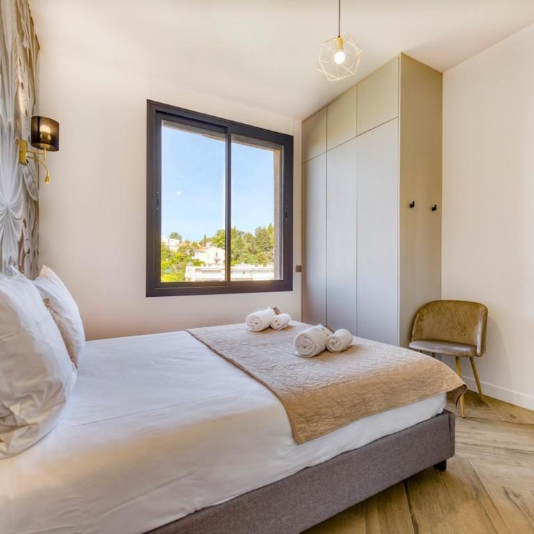 Villa Jaliel I Cannes French Riviera I 270m2 I Spa I 10 minutes du centre-ville I 12 personnes - Villa 1 Chambre - 22