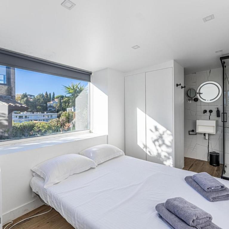 Villa Jaliel I Cannes French Riviera I 270m2 I Spa I 10 minutes du centre-ville I 12 personnes - Villa 1 Chambre - 24