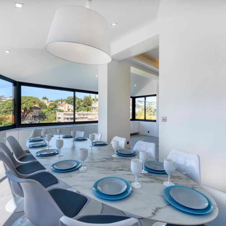 Villa Jaliel I Cannes French Riviera I 270m2 I Spa I 10 minutes du centre-ville I 12 personnes - Villa 1 Chambre - 69